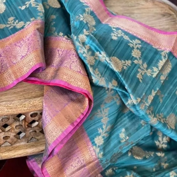 Tussar Dupion Raw Silk Saree with BP - Picture 2 of 8